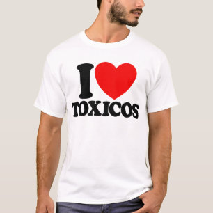 Camiseta Amo a las mujeres latinas tóxicas del corazón rojo