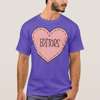 Camiseta Amo a los editores por su forma de corazón rosado 