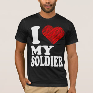 Camiseta Amo a mi soldado que el arte del corazón remezcla