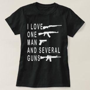Camiseta Amo A Un Hombre Varias Armas, Dueño De Un Arma, Se