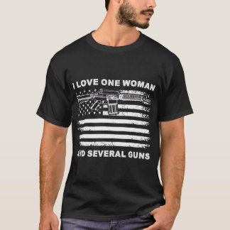 Camiseta Amo a una mujer y varias pistolas Vintage bandera 