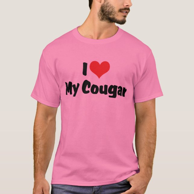 Camiseta Amo Corazón Mi Cougar (Anverso)