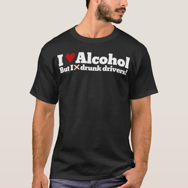Camiseta Amo el beber del alcohol pero odio conductores (Anverso)