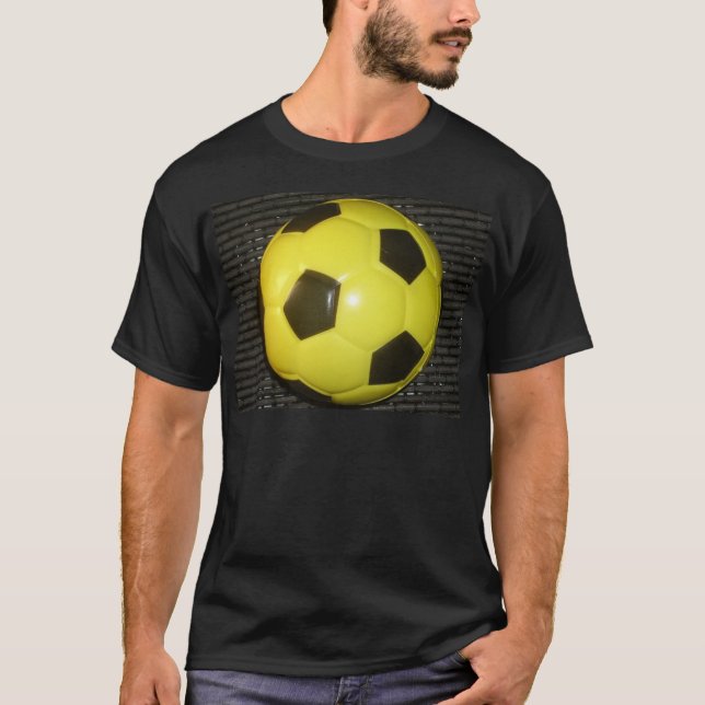 Camiseta Amo el fútbol amarillo y negro con compasión (Anverso)