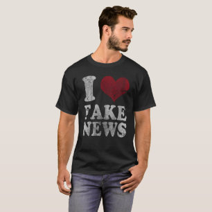 Camiseta Amo noticias falsas