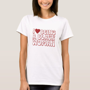 Camiseta Amo ser una mujer negra Red Bubble Letter Pride