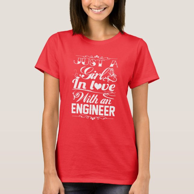 Camiseta Amor con un ingeniero (Anverso)