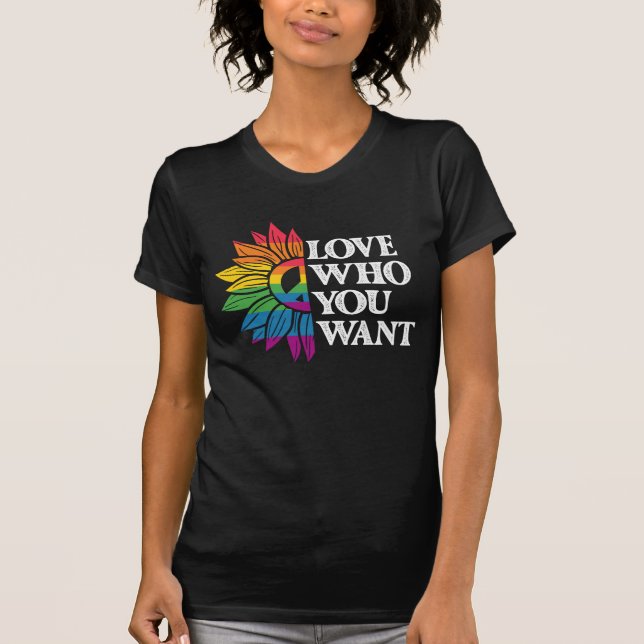 Camiseta Amor del Orgullo LGBT a quien quieres lesbiana gay (Anverso)