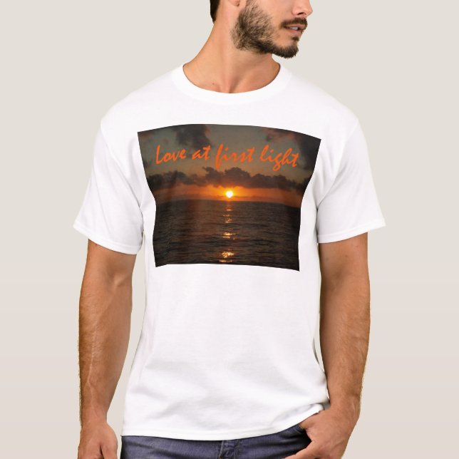 Camiseta Amor en la primera luz (Anverso)