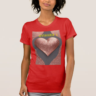 Camiseta "Amor radiante: 'Strike' diseño del corazón dorado