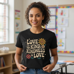 Camiseta Amor Retro Es Amable Amabilidad Es Amor Floral Boh