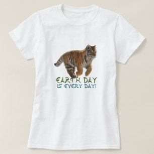 Camiseta Amur Tiger Cub Planet Earth Day Wildlife Shirt
