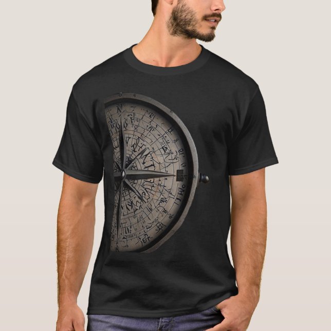 Camiseta Ancient Mystical Compass (Anverso)