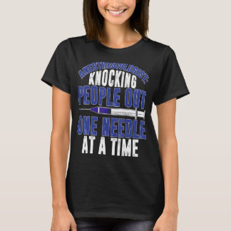 Camiseta Anestesiólogo golpeando a la gente en la anestesia
