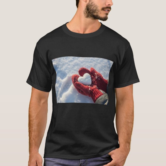 Camiseta Angel Holding Iceberg Heart (Anverso)