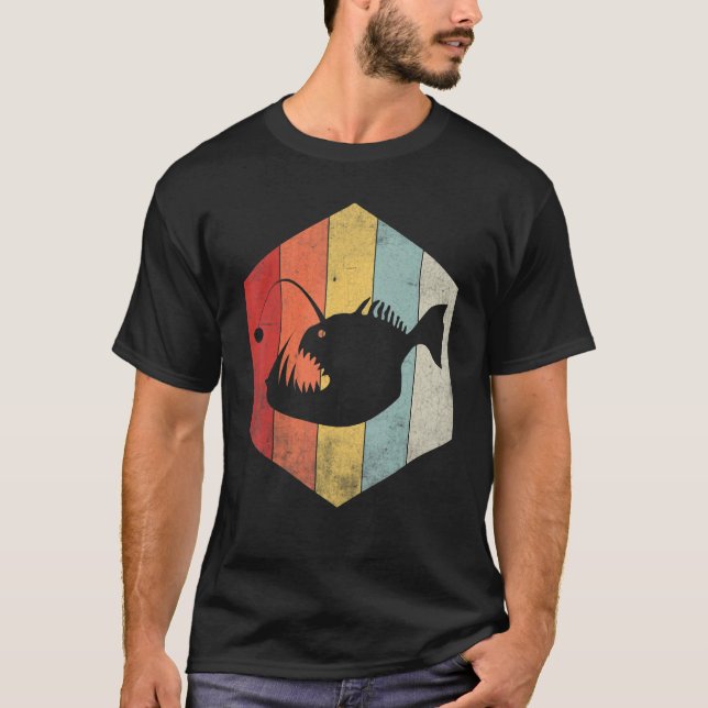 Camiseta Angler Fish  Retro Fisherman Vintage Anglerfish (Anverso)