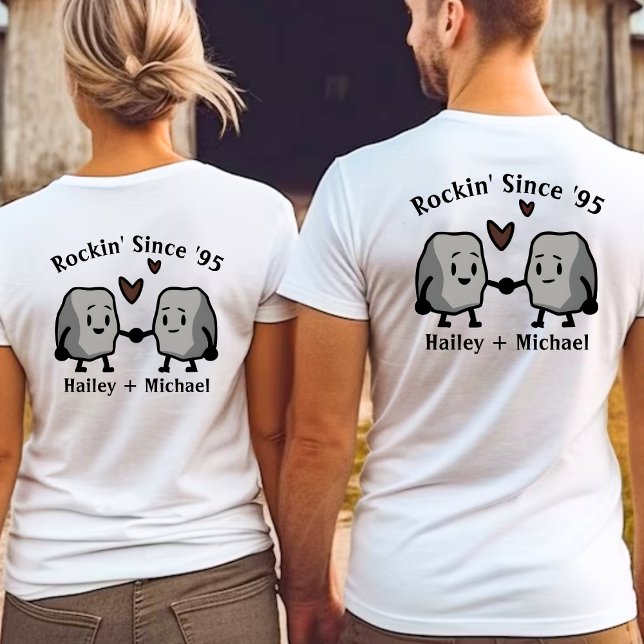 Camiseta Aniversario de la pareja de recién casados Cute Ro (cute, funny rock pun "rockin' since '95" newlywed couple anniversary white t-shirt)