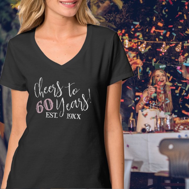 Camiseta Año 60 de Cumpleaños Este. Saludos a las 60 mujere (Subido por el creador)