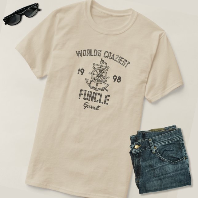 Camiseta Año y nombre del primer año del funcle más loco de (Subido por el creador)