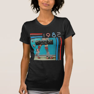 Camiseta años 80 diseño retro de los pcteres de ruedas de