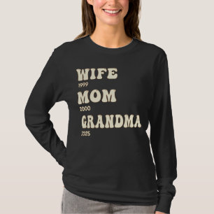 Camiseta Años personalizados Esposa Mamá Abuela Groovy Pers