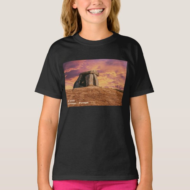 Camiseta Anta do Tapadao Dolmen. Ruinas neolíticas en Crato (Anverso)