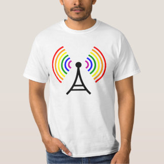 Camiseta Antena gay de la señal del arco iris de WiFi