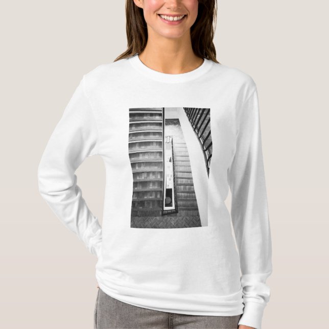 Camiseta Antibes Francia, escaleras Museo Picasso (Anverso)