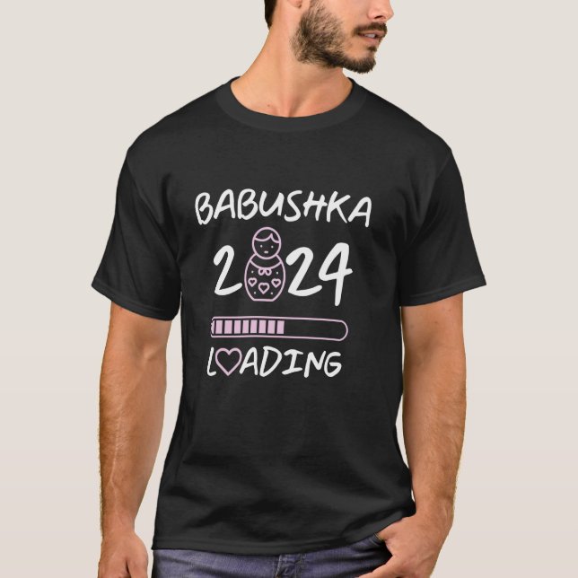 Camiseta Anuncio de Babushka Loading 2024 bebé de la abuela (Anverso)