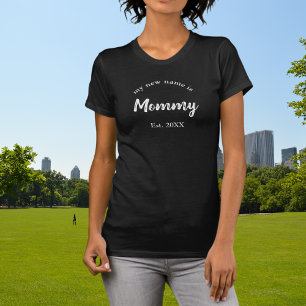Camiseta Anuncio de nuevo bebé año establecido de Mamá