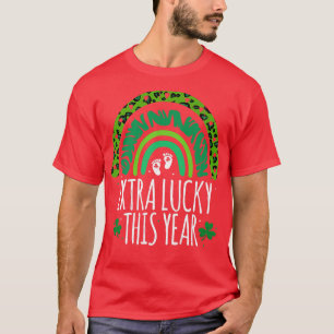 Camiseta Anuncio del día del embarazo del leopardo del arco