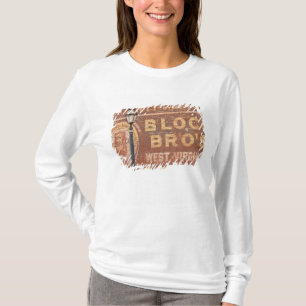 Camiseta Anuncios en el lateral del edificio