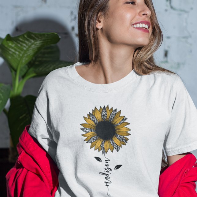Camiseta Apellido personalizado de girasol (Subido por el creador)