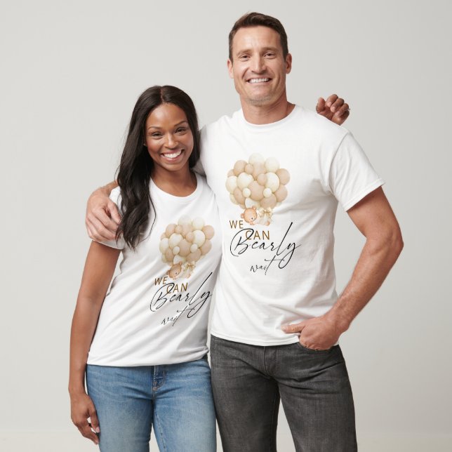 Camiseta Apenas Esperamos Fiesta de Bebé Neutral    (Unisexo)
