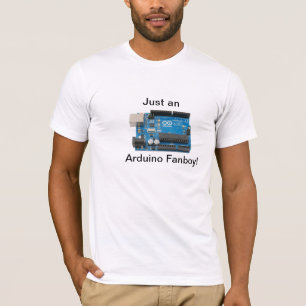 Camiseta ¡Apenas um Fanboy de Arduino!