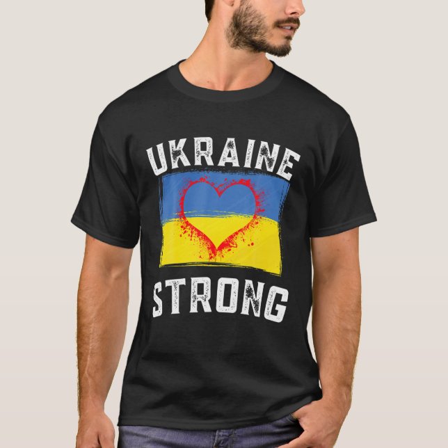 Camiseta Apoyo a Ucrania rezando fuertemente por la bandera (Anverso)