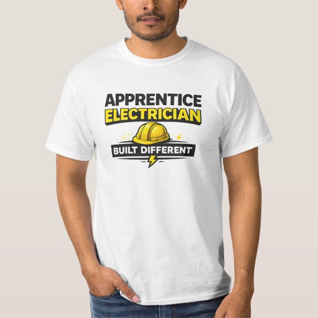 Camiseta Apprentice Electrician Built Different Shirt (Anverso)