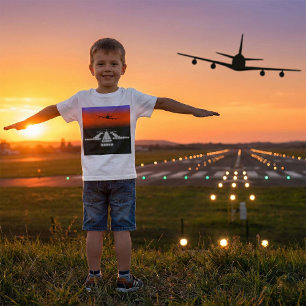 Camiseta Aproximación del avión al atardecer Luces de pista
