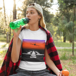 Camiseta Aproximación del avión al atardecer Luces de pista
