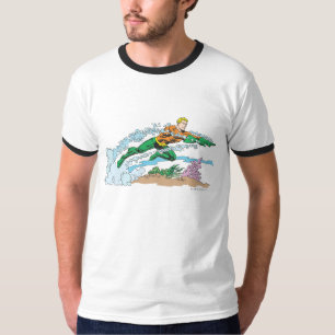 Camiseta Aquaman salta sobre el coral