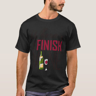 Camiseta Aquí está la carrera de maratón de campo de la tra