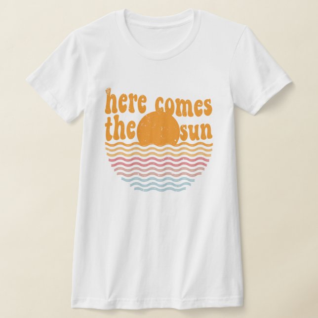 Camiseta Aquí viene el retro del sol (Distribución)