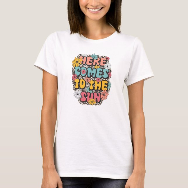 Camiseta Aquí viene el sol (Anverso)