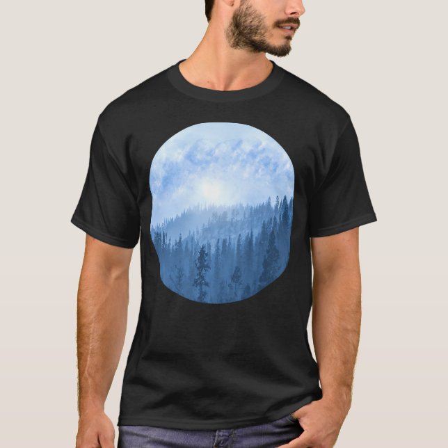 Camiseta Aquí Viene El Sol - Bosque Misty - Azul (Anverso)