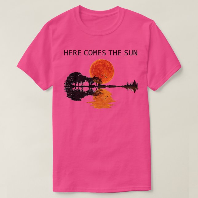Camiseta Aquí Viene El Sol Guitarra Sombra De Agua Retro Su (Diseño del anverso)