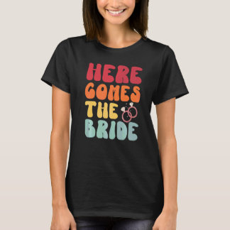 Camiseta Aquí viene la novia Par Retro Groovy Despedida de