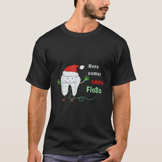 Camiseta Aquí viene la santa FloSs (Anverso)