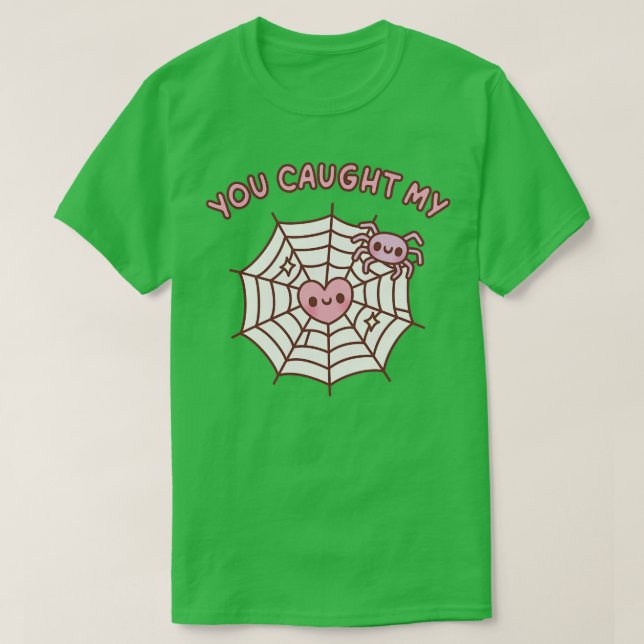 Camiseta Araña Cuta Atrapaste Mi Corazón Amo Pun (Diseño del anverso)