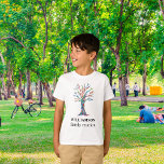 Camiseta Árbol de familia familiar de unión personalizada<br><div class="desc">Conmemorar su reunión familiar con la elegante camiseta de este niño. Está decorado con un colorido árbol familiar de mosaicos y es fácilmente un personalizable con el nombre de tu familia. Utilice la opción Personalizar adicional para cambiar el tamaño, estilo o color del texto. Porque creamos nuestra obra de arte...</div>