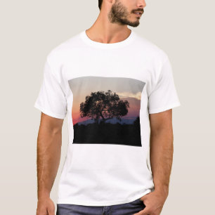 Camiseta Árbol de Marula del africano en la puesta del sol